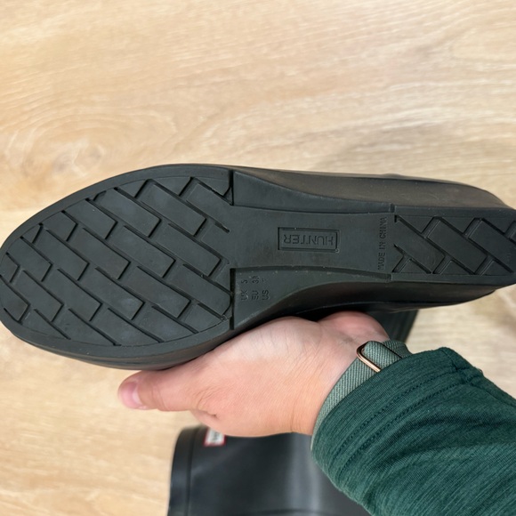 Gray hunter wedge boot, never worn. US 7, UK 5, EU 38 - Picture 3 of 4